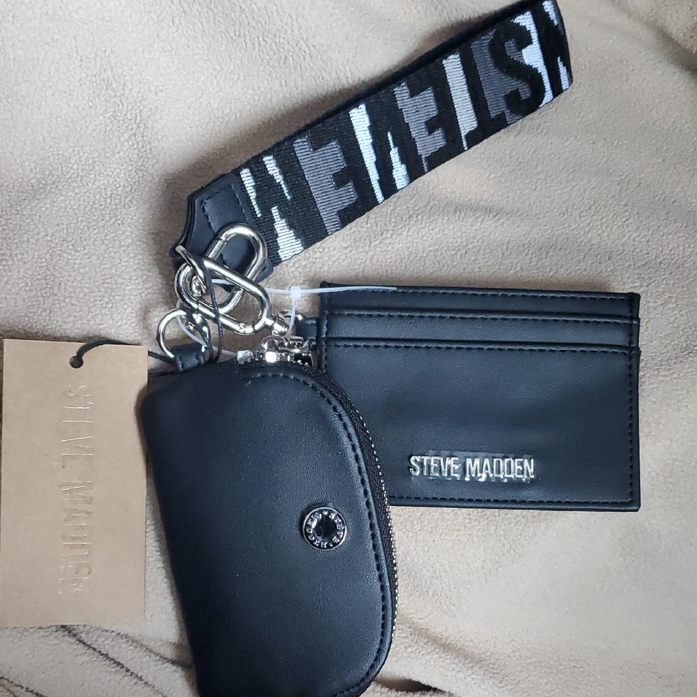 Steve Madden Black Wallets Sleek Design